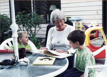 Mary Calhoun - Joanne Shellan