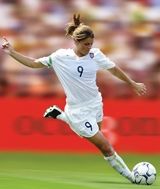 Biography - Mia Hamm