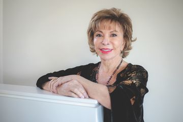 Isabel Allende - Lori Barra