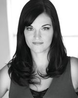 Amy Tintera - image
