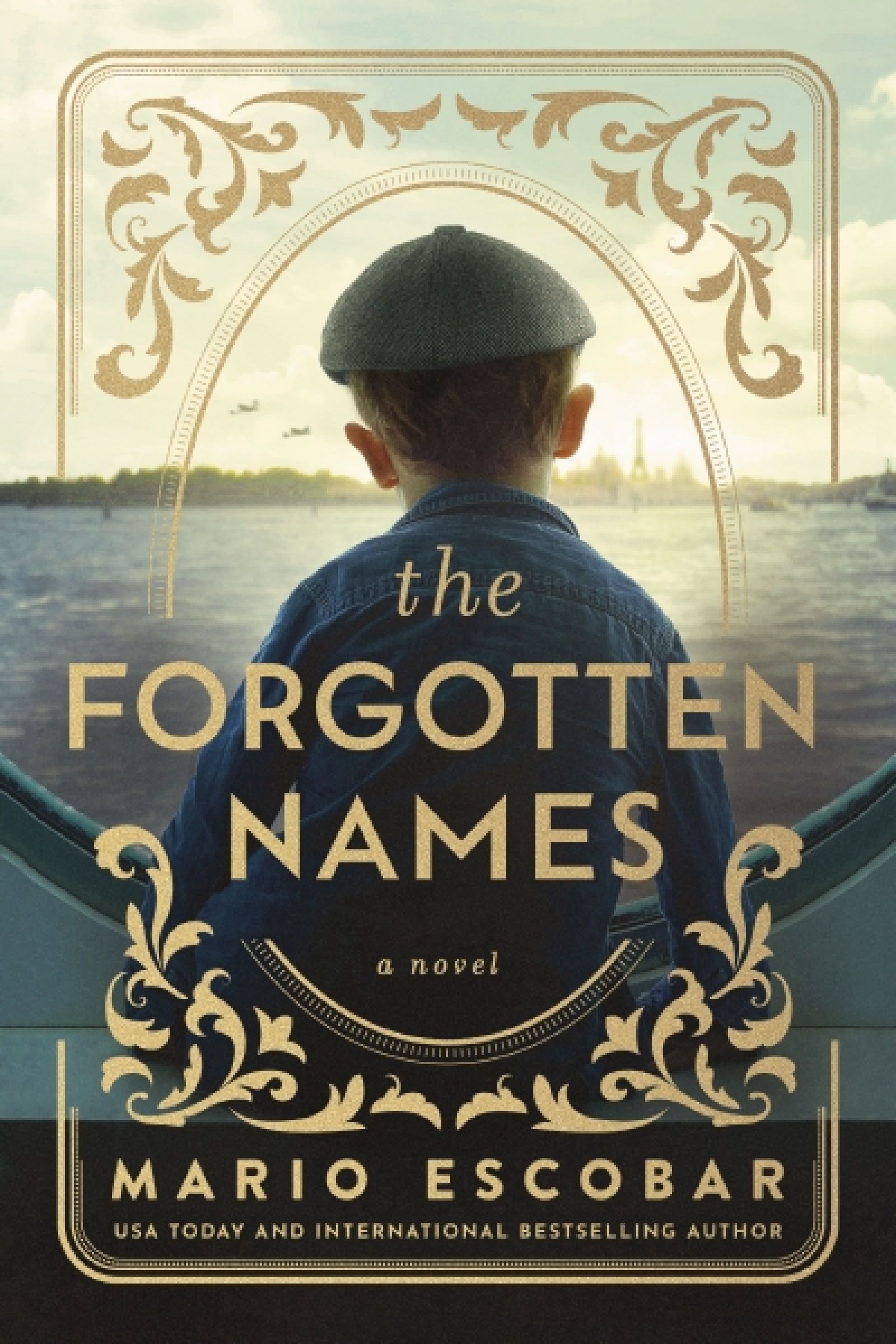 Forgotten Names, Fiction, Paperback, Mario Escobar