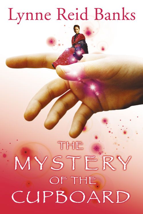 The Mystery of the Cupboard, Children's, Paperback, Lynne Reid Banks