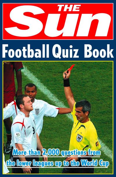 Cover image for The Sun Puzzle Books - The Sun Football Quiz Book (The Sun Puzzle Books) - Nick Holt