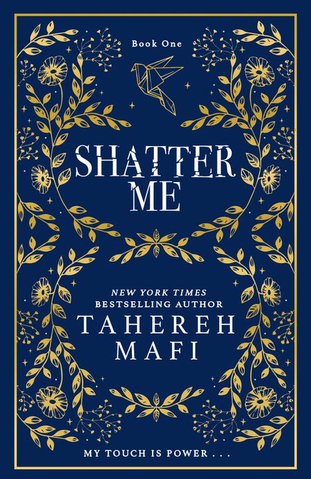 Shatter Me by Tahereh Mafi, Paperback