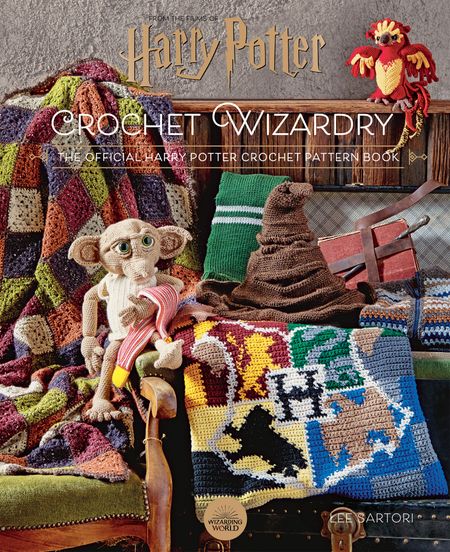Cover image for Harry Potter: Crochet Wizardry: The official Harry Potter crochet pattern book - Lee Sartori